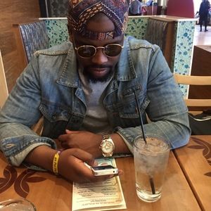 Meet your Posher, Dewayne